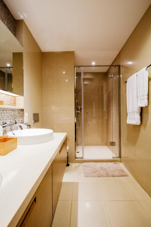 Fantastay - Downtown Dubai Esterno foto