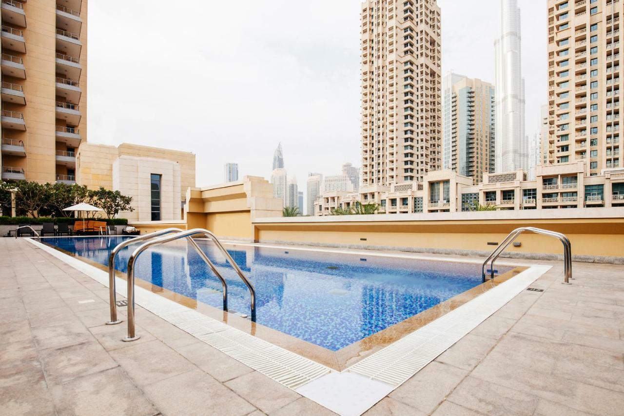 Fantastay - Downtown Dubai Esterno foto